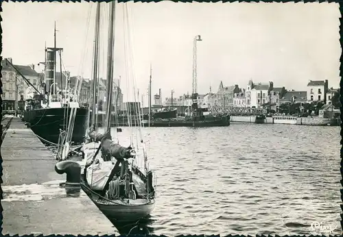 Saint-Nazaire Le Pont Roulant et les Bassins, Hafen Schiffe Ships Harbour 1955