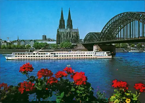 Ansichtskarte Köln Fahrgastschiff MS BRITANNIA KD Rhein Schiff mit Dom 1980