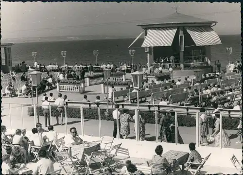 Ansichtskarte Binz (Rügen) Vor dem Kurhaus - Restauration 1966