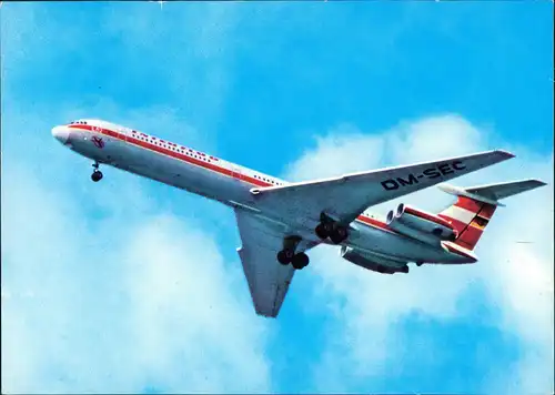 INTERFLUGI Turbinenluftstrahlverkehrsflugzeug IL 62Flugzeug im flug 1981