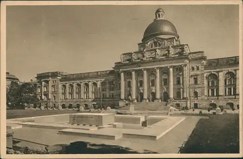 Ansichtskarte München Kriegerdenkmal vor dem Armeemuseum 1937