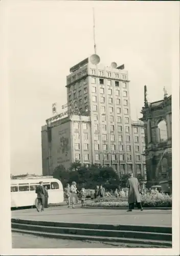 Foto Leipzig Augustusplatz Bus Hochhaus 1957 Privatfoto