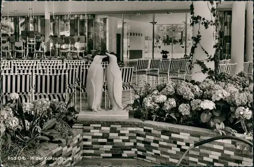 Ansichtskarte Bad Orb In der Konzerthalle Pinguine 1959