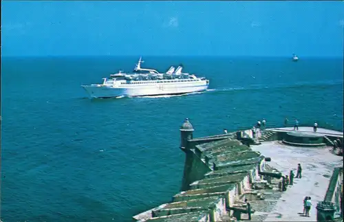 Ansichtskarte  Schiff M.S. SKYWARD Entering San Juan Harbor. 1968