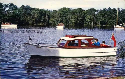 Ansichtskarte  Schiffsfoto LUXURY SELF-DRIVE LAUNCHES kleines Boot Yacht 1960
