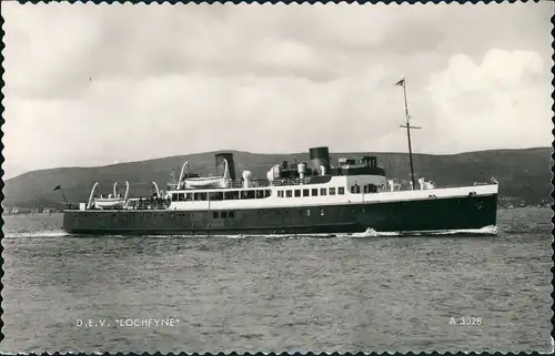 D.E.V. LOCHFYNE Dampfer Schiff Schiffsfoto Ship Photo Card 1950