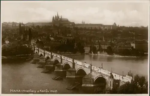 Postcard Prag Praha Hradčany a Karlův most. 1929