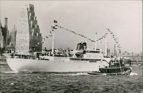 Ansichtskarte  M.V. HAR RAMON Schiffsfoto Ship-Photo Niederlande Holland 1955