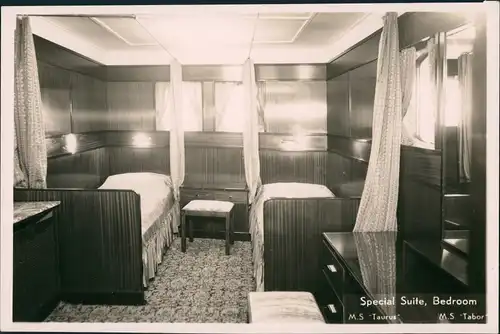 Ansichtskarte  MS TAURUS TABOR Schiffsfoto Innenansicht Suite Bedroom 1950