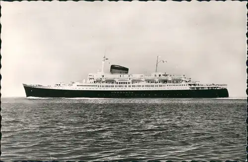 Ansichtskarte  Schiffsfoto Schiff Ship Paquebot FLANDRE French Line 1960