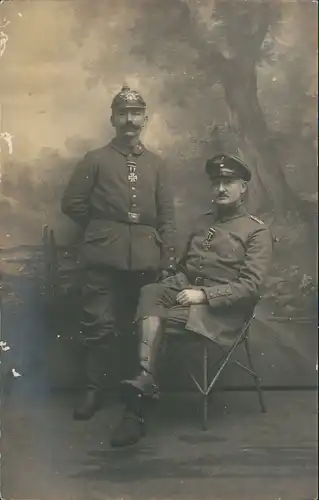 Militär Soldatenleben: Soldat mit Pickelhaube und Leutnant 1910 Privatfoto