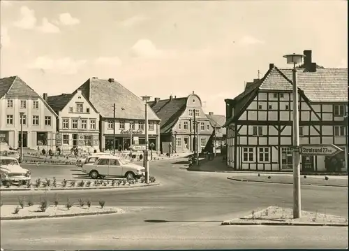 Bergen (Rügen) Karl-Marx-Platz Auto Geschäfte Stadtansicht 1969