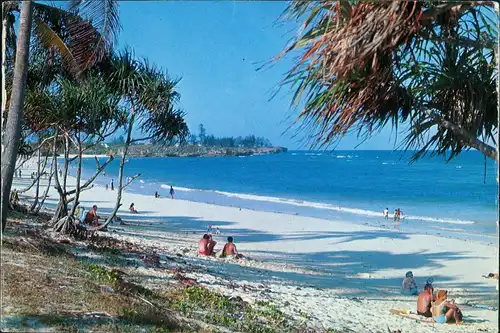 Postcard Daressalam OYSTER BAY BEACH DARESSALAAM 1970