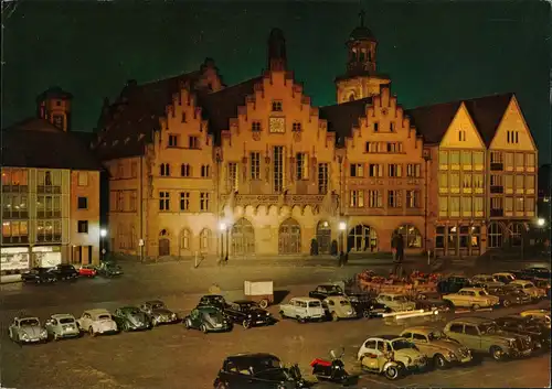 Frankfurt am Main Römer bei Nacht, diverse Autos Auto Modelle ua. VW Käfer 1975