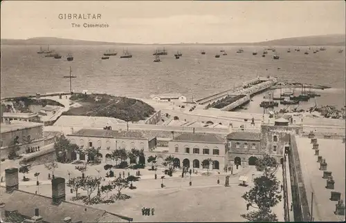 Gibraltar the Casemates Square Panorama mit Schiffen auf dem Meer 1910