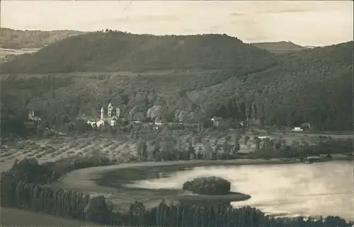 Glees (Vulkaneifel) Abtei Maria Laach mit See und Hügeln Echtfoto-AK 1930 Privatfoto