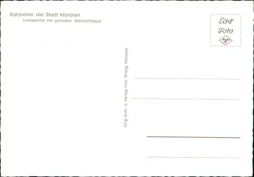 München Linkspartie mit gotischer Wendeltreppe im Ratskeller der Stadt 1960