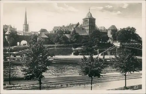 Ansichtskarte Lübeck Blick Stadtbefestigungen am Burgtor 1930