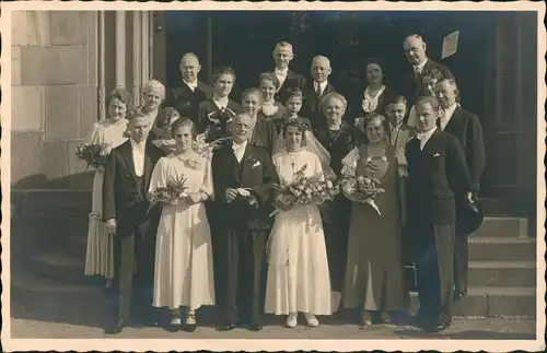Foto  Hochzeit - Gruppenfotos vor dem Standesamt 1936 Privatfoto Foto