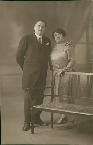 Foto  Atelierfoto Ehepaar Mode Zeitgeschichte Kleidung 1913 Foto