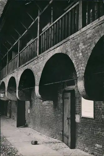 Danzig Gdańsk/Gduńsk Fragment dziedzińca Katowni, courtyard  Torture House 1964