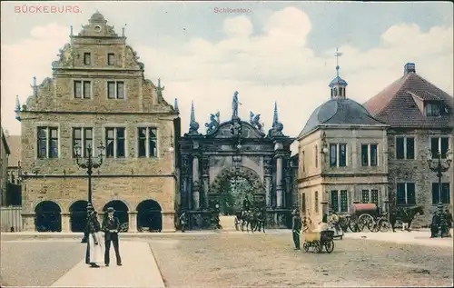 Bückeburg Fürstliches Schloss Strassen Partie belebt, Pferde-Fuhrwerk 1905