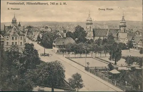Freudenstadt Panorama-Ansicht Straße mit K. Postamt und ev. Kirche 1910