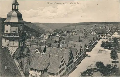 Freudenstadt Marktplatz Häuser-Reihe aus der Vogelschau-P. 1905