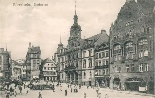 Pforzheim Marktplatz belebt, Gasthaus Herbst, Geschäft Gustav Feldmann uvm. 1910