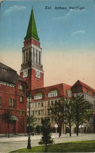 Ansichtskarte Kiel Rathaus Westflügel Straßen Partie color Ansicht 1910