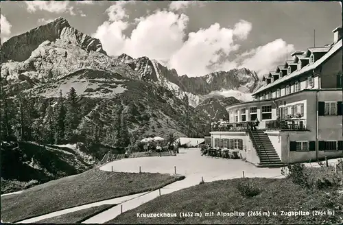 Garmisch-Partenkirchen Kreuzeckhaus (1652 m) mit Alpspitze u. Zugspitze 1960