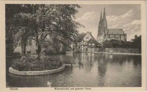 Ansichtskarte Soest Wiesenkirche und grosser Teich 1920