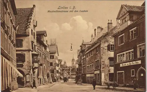 Lindau (Bodensee) Maximilianstraße mit den Lauben Partie an der Bierstube 1910