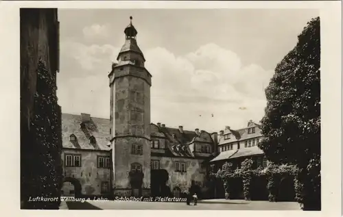 Weilburg (Lahn) Schloss (Castle) Schloßhof mit Pfeiferturm 1930