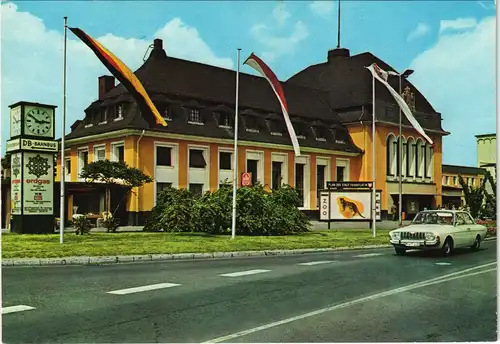 Höchst-Frankfurt am Main Strassen Partie Bahnhof mit Auto  alter FORD 1970