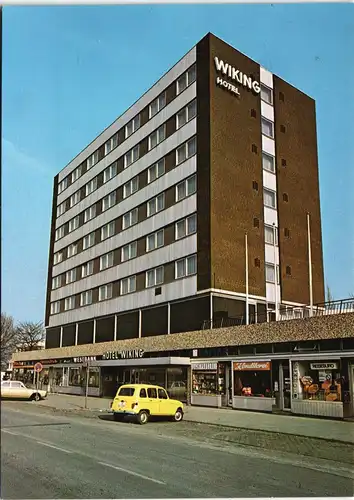 Henstedt-Ulzburg Straßen Partie mit Renault am Hotel Wiking 1970