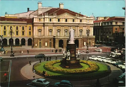 Mailand Milano Piazza della Scala Straßen Ansicht Denkmal Theater 1975