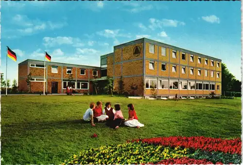 Ansichtskarte Limburg (Lahn) Jugendherberge, Kinder auf Wiese 1975