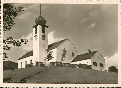 Ansichtskarte Bad Wiessee EVANG. LUTH. FRIEDENSKIRCHE Außenansicht 1950