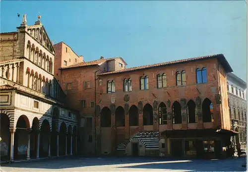 Pistoia Palazzo dei vescovi (1381-1401) Palais des Evêchés 1980