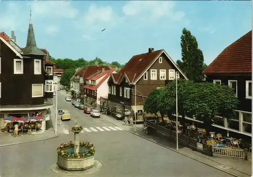 Ansichtskarte Braunlage Eichhörnchen-Brunnen mit Elbingeröder Straße 1973