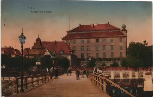 Ansichtskarte Kiel Kgl Schloß, Brücke gel. Bahnpost Hamburg 1906