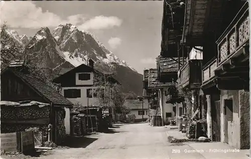 Ansichtskarte Garmisch-Partenkirchen Frühlingstrasse, Ortsansicht 1957