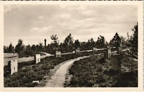 Ansichtskarte Hürtgen Partie am Ehrenfriedhof, Ehren-Friedhof 1950