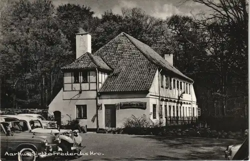 Postcard Aarhus Aarhus, Sjette Frederiks kro., alte Autos 1963