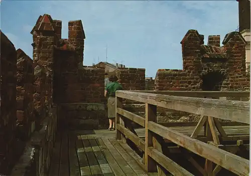 Postcard Lublin Lublin Brama Krakowska z XIV w. -ganki z blankami 1983