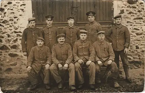 Ansichtskarte  Soldaten Gruppe Gruppenfoto Militär 1915