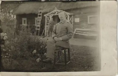 Echtfoto Militär Soldatenleben Soldat posierend 1. Weltkrieg 1917 Privatfoto