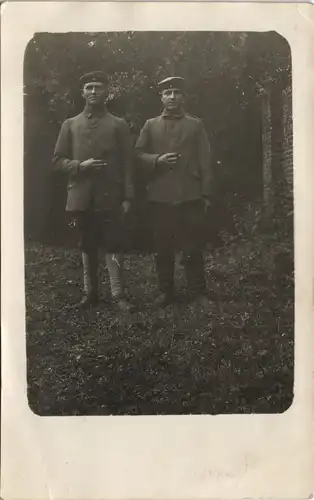 Militär & Soldatenleben Soldaten Privataufnahme 1. Weltkrieg 1915 Privatfoto
