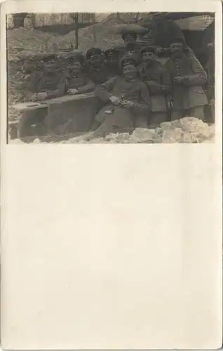 Militär & Soldatenleben Front-Foto von Soldaten-Gruppe 1. WK 1915 Privatfoto